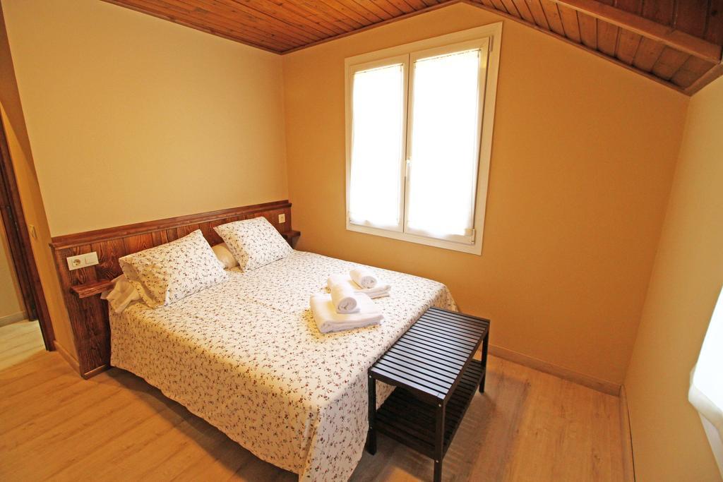 Apartamentos Snoe Mont Romies Salardú Zewnętrze zdjęcie
