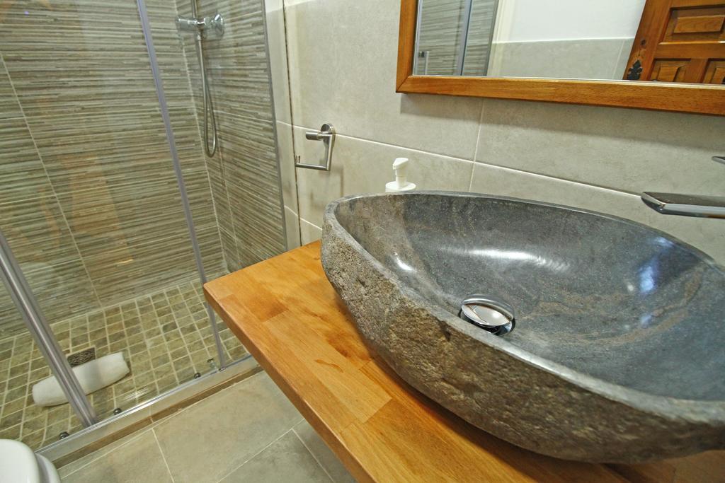 Apartamentos Snoe Mont Romies Salardú Zewnętrze zdjęcie